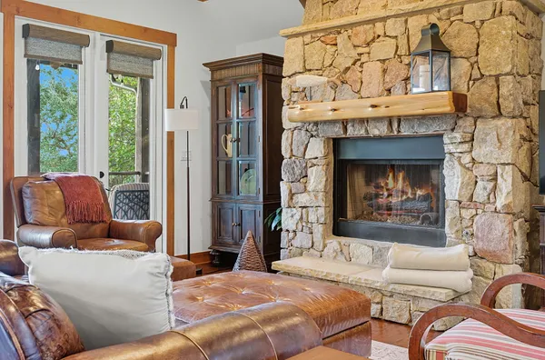 $699,000 | 18717 Natures Way, Jonestown, TX 78645