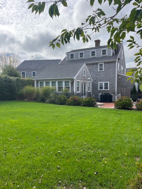 33 Goldfinch Drive Nantucket, MA 02554 - Photo 2 of 26
