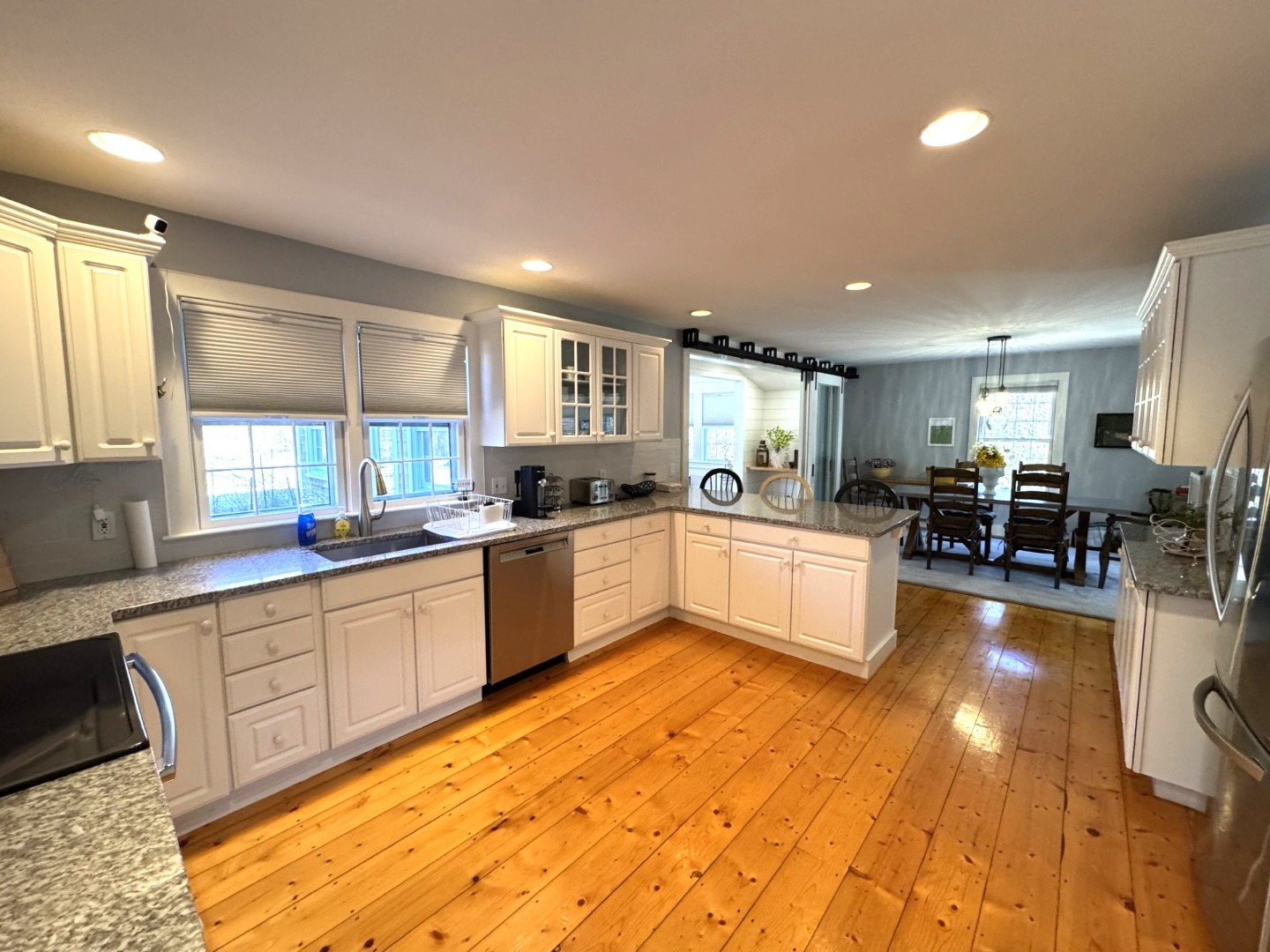 33 Goldfinch Drive Nantucket, MA 02554 - Photo 3 of 26