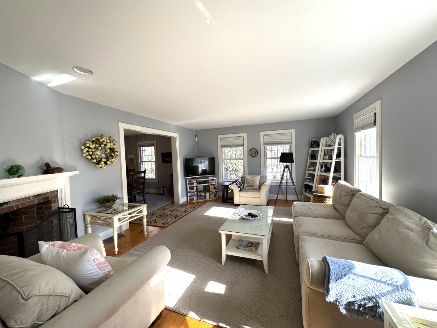 33 Goldfinch Drive Nantucket, MA 02554 - Photo 6 of 26