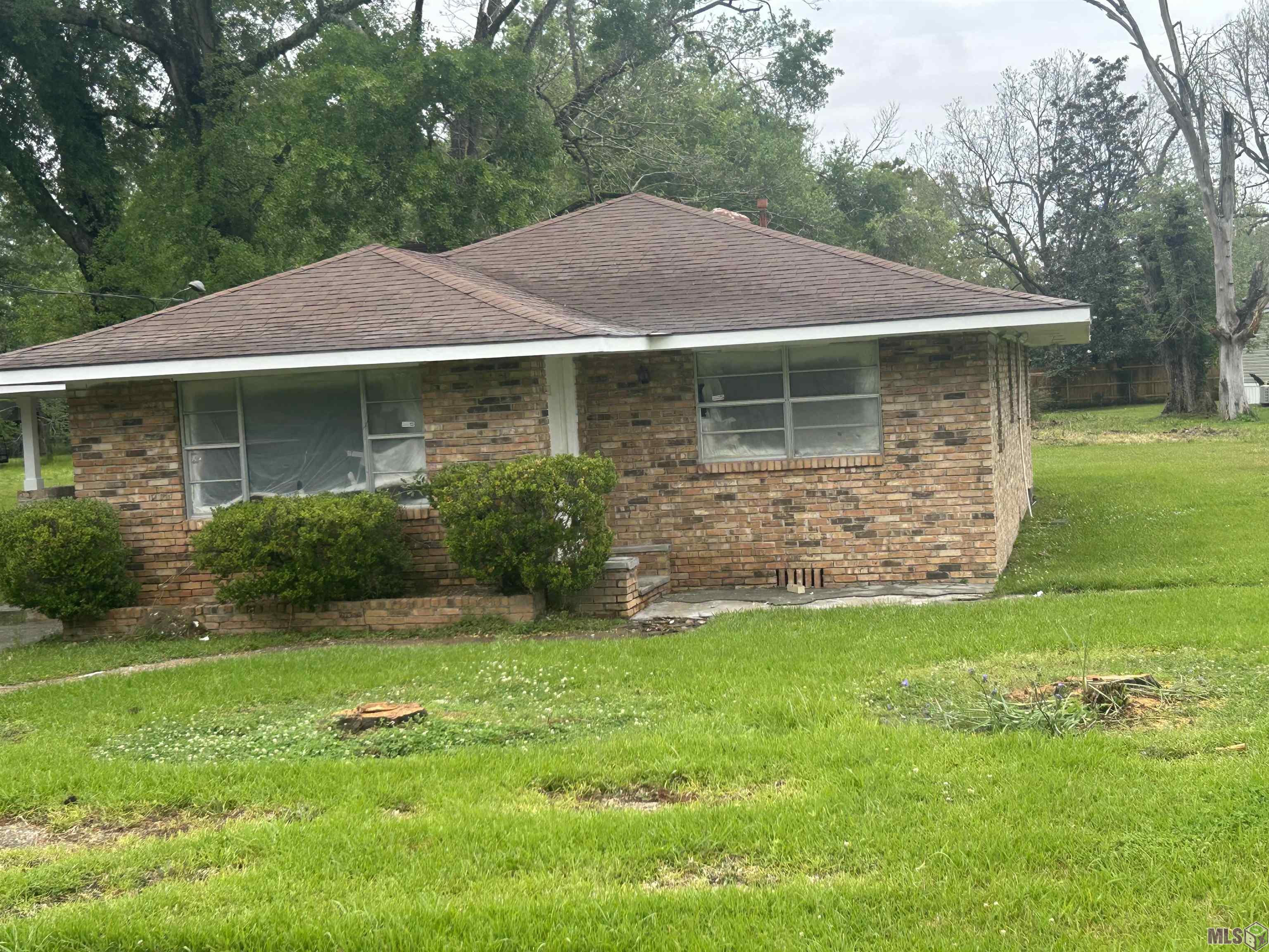 527 Old Rafe Mayer Road Baton Rouge, LA 70807 - Photo 1 of 10 Gallery Image 1