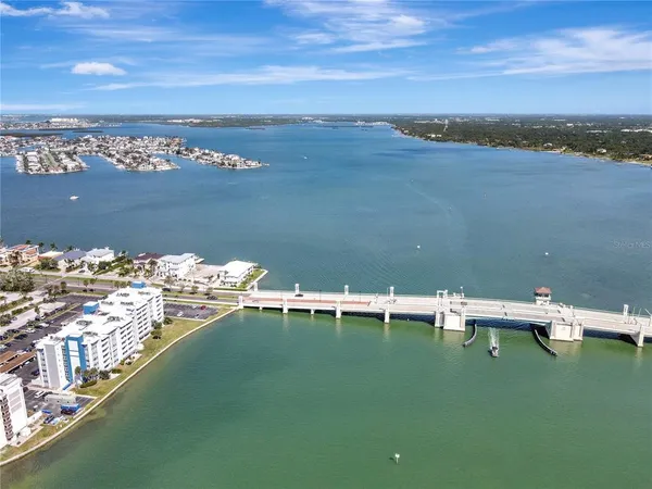 $2,300 | 500 Treasure Island Causeway, Unit 109, Treasure Island, FL 33706