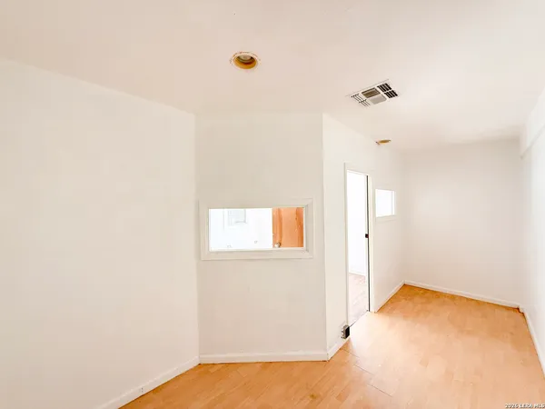 $349,900 | 680 West County Road 678, Natalia, TX 78059