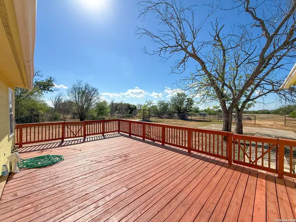 $349,900 | 680 West County Road 678, Natalia, TX 78059