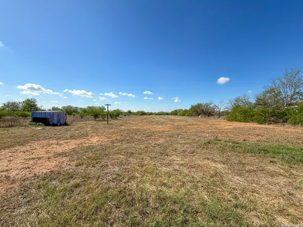 $349,900 | 680 West County Road 678, Natalia, TX 78059