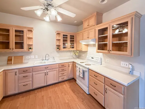 $349,900 | 680 West County Road 678, Natalia, TX 78059