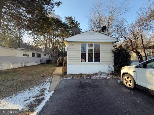 $75,000 | 243 Jaguar Drive, Lothian, MD 20711