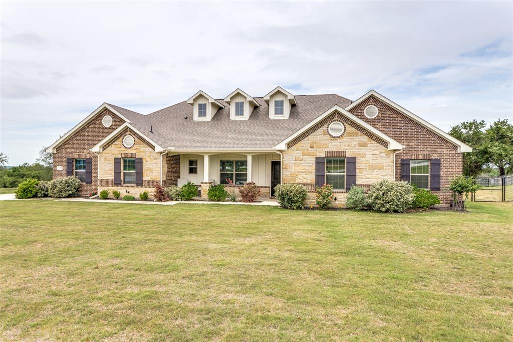 428 Herb Stephens Jr Way Springtown, TX 76082 - Photo 5 of 39