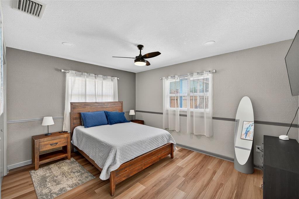 1576 Rosery Road Northeast Largo, FL 33756 - Photo 26 of 54