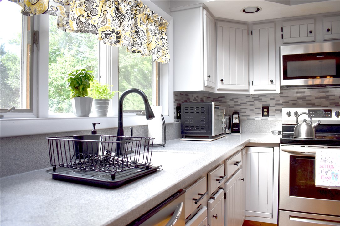 99 Haley Road Warwick, RI 02889 - Photo 10 of 42 Gallery Image 10