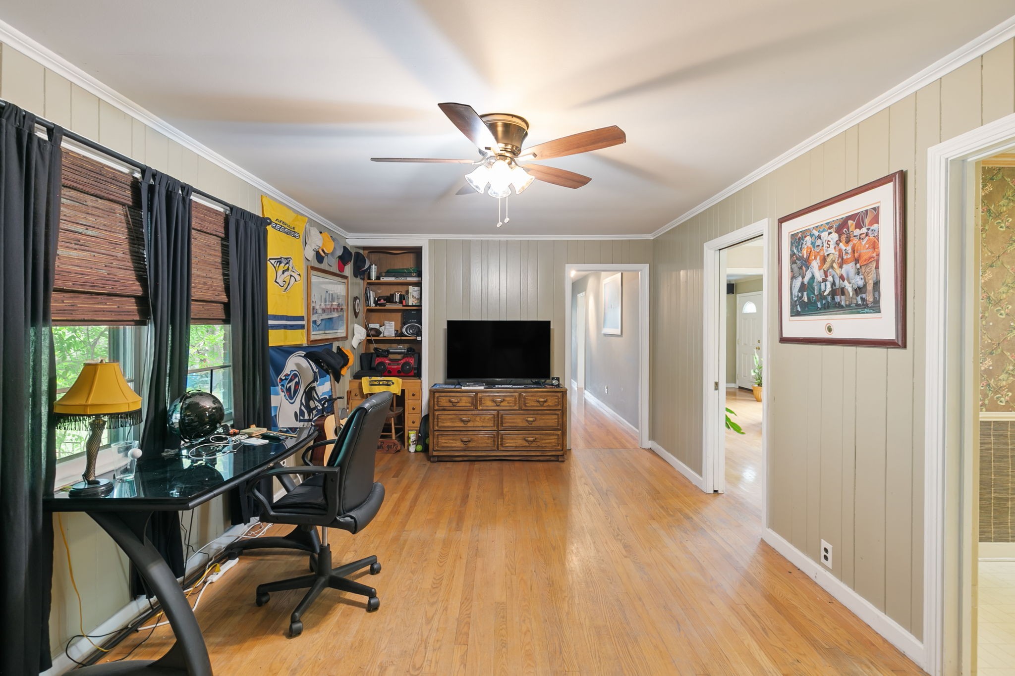 307 Shepherd Hills Drive Madison, TN 37115 - Photo 14 of 30 a living room with furniture and a flat screen tv