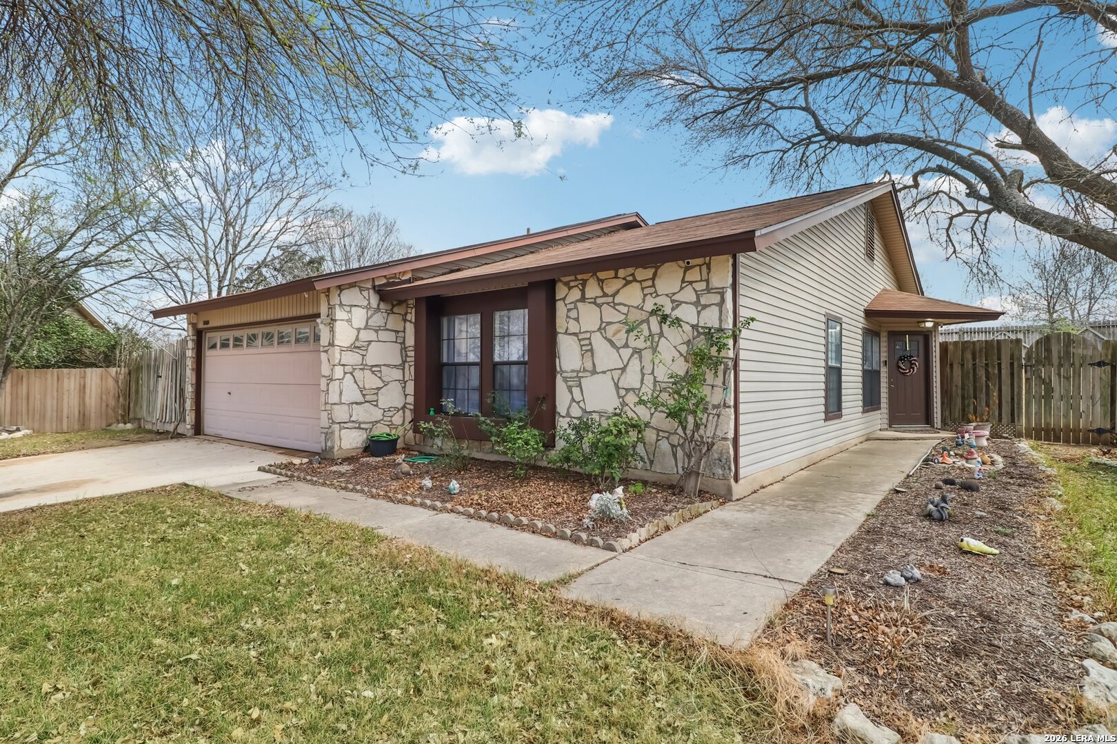 10000 Trout Ridge Drive Converse, TX 78109 - Photo 4 of 32