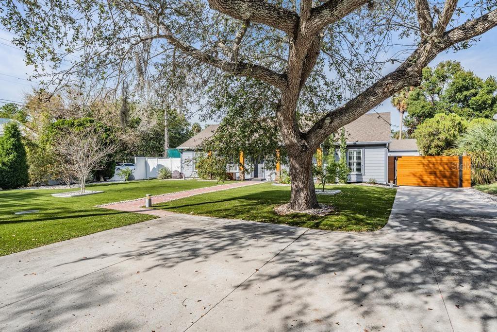 4713 West San Rafael St  