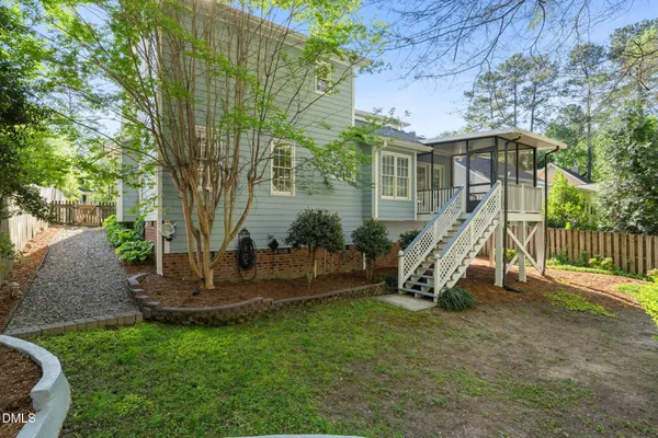 $469,500 | 11 Knightsbridge Court, Durham, NC 27707