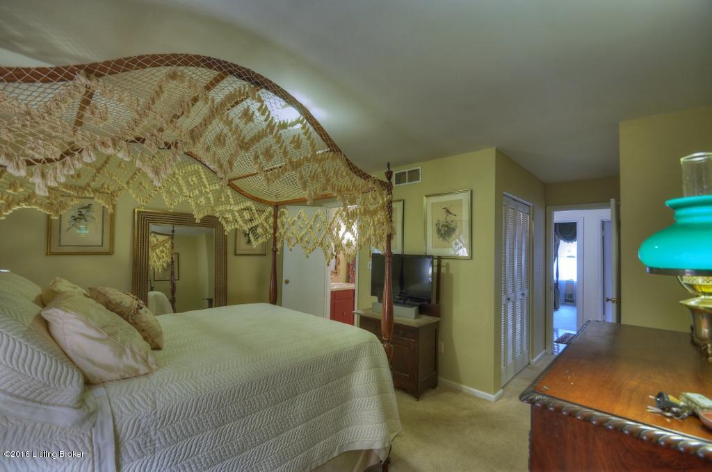 2709 Timber Hill Road Louisville, KY 40214 - Photo 36 of 52 DSC_0124_5_6 (1024x680)