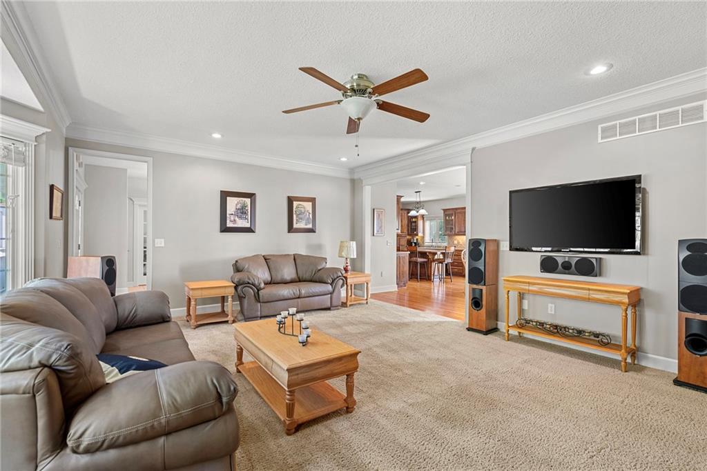 35559 Metcalf Road Louisburg, KS 66053 - Photo 40 of 78