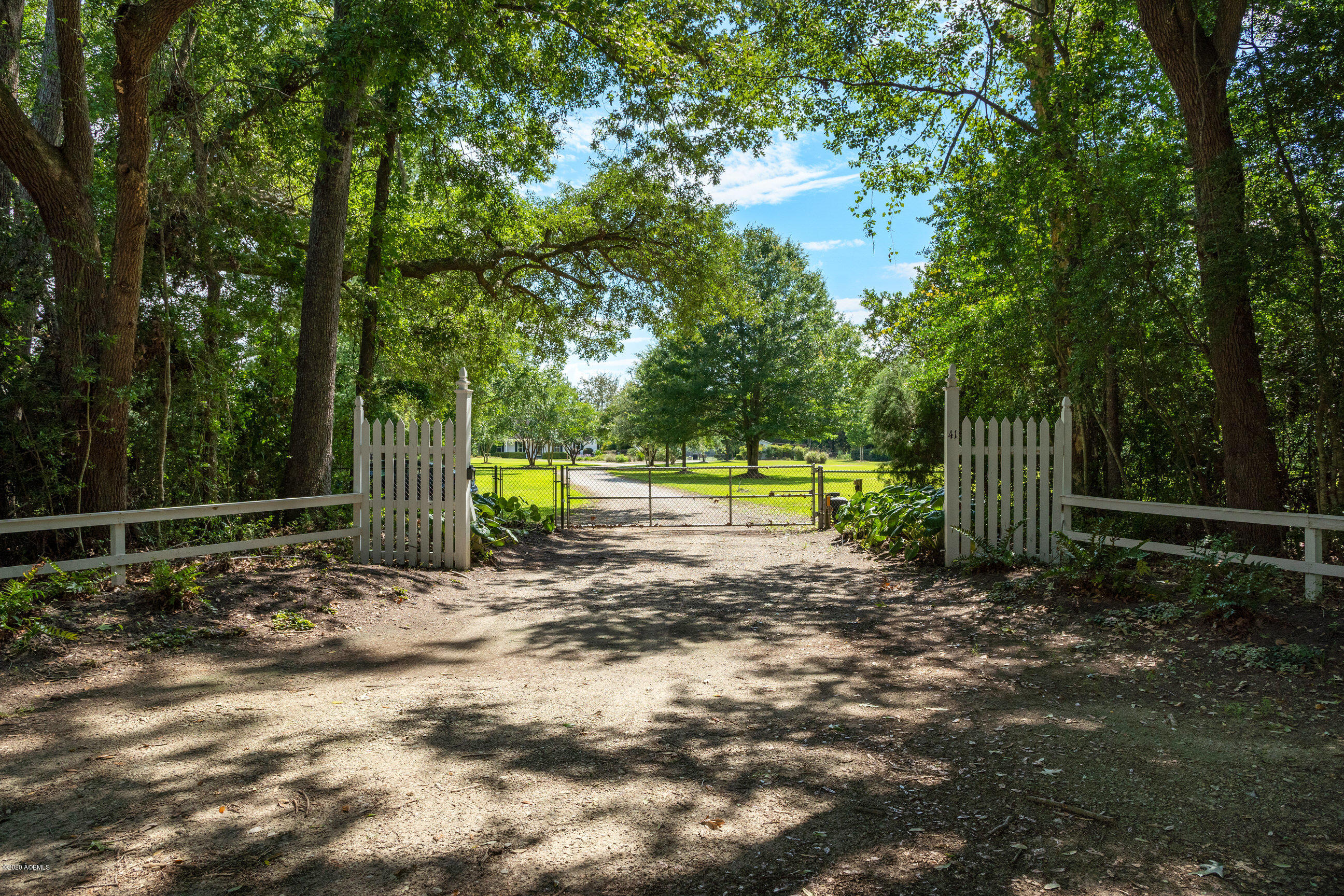 41 Butler Farm Road Seabrook, SC 29940 - Photo 4 of 45 DSC04509