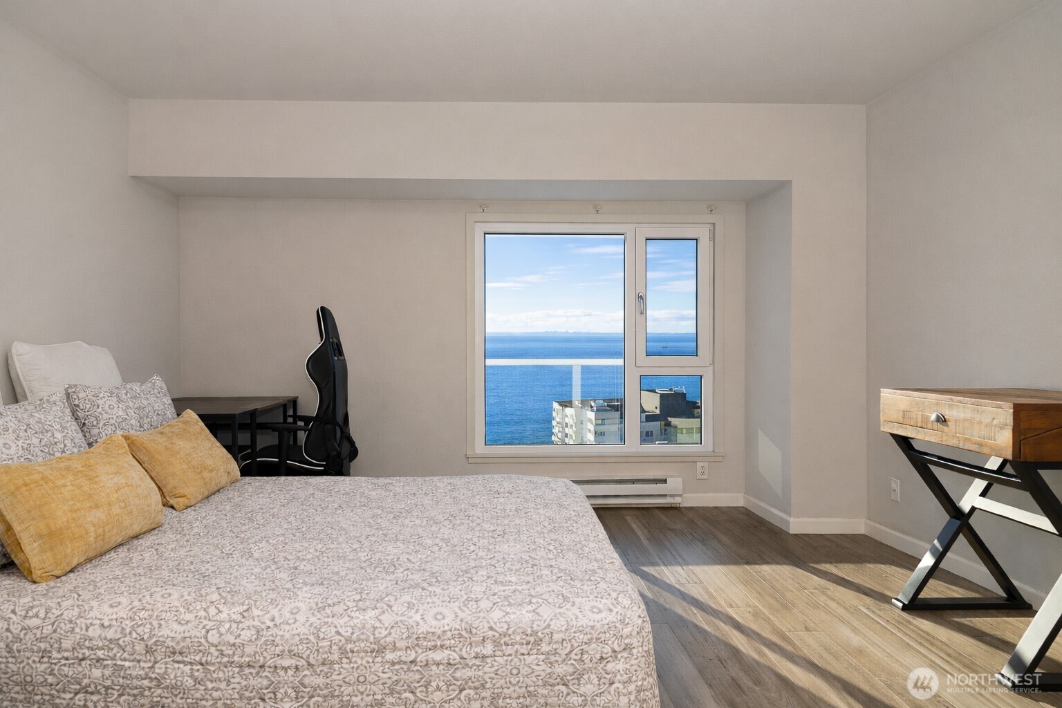 121 Vine Street, Unit 1702 Seattle, WA 98121 - Photo 15 of 37