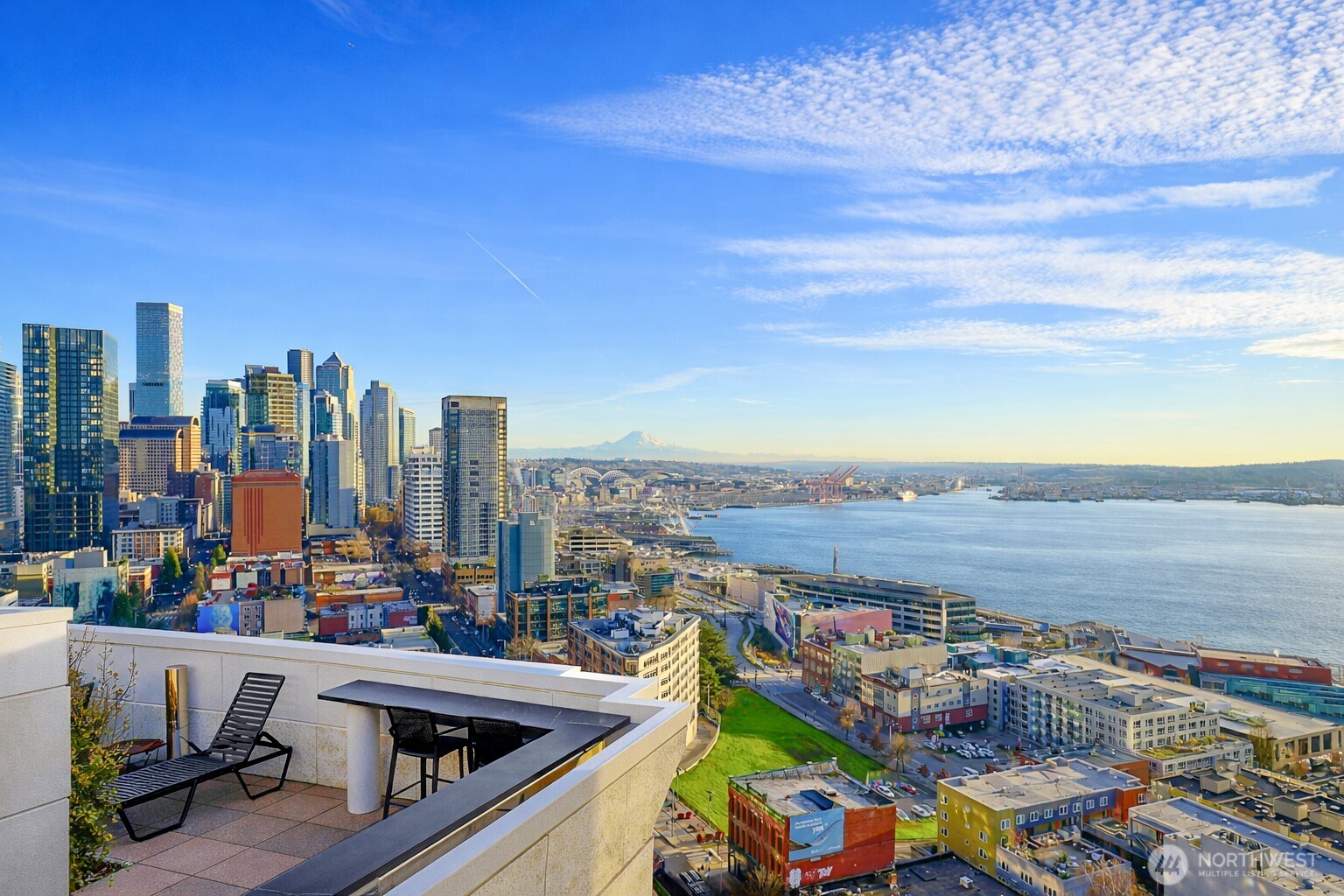 121 Vine Street, Unit 1702 Seattle, WA 98121 - Photo 36 of 37