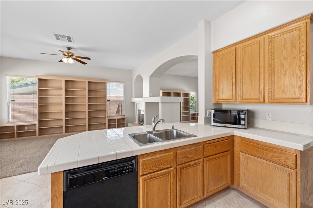 9282 West Viking Road Las Vegas, NV 89147 - Photo 15 of 38
