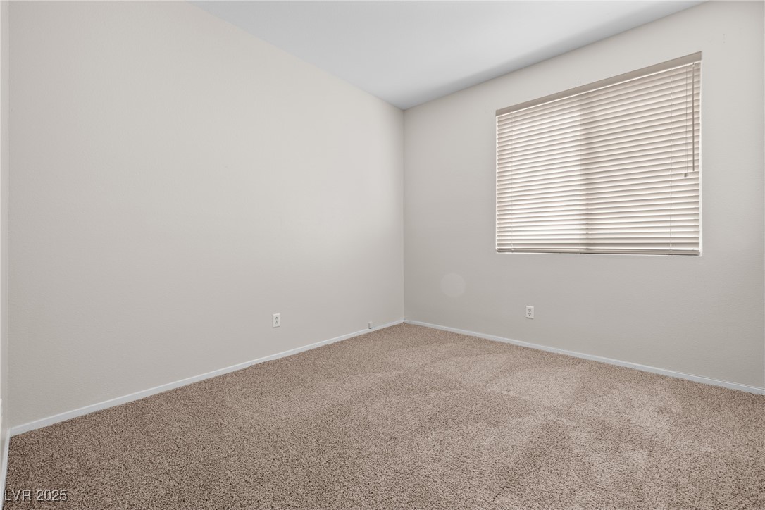 9282 West Viking Road Las Vegas, NV 89147 - Photo 27 of 38