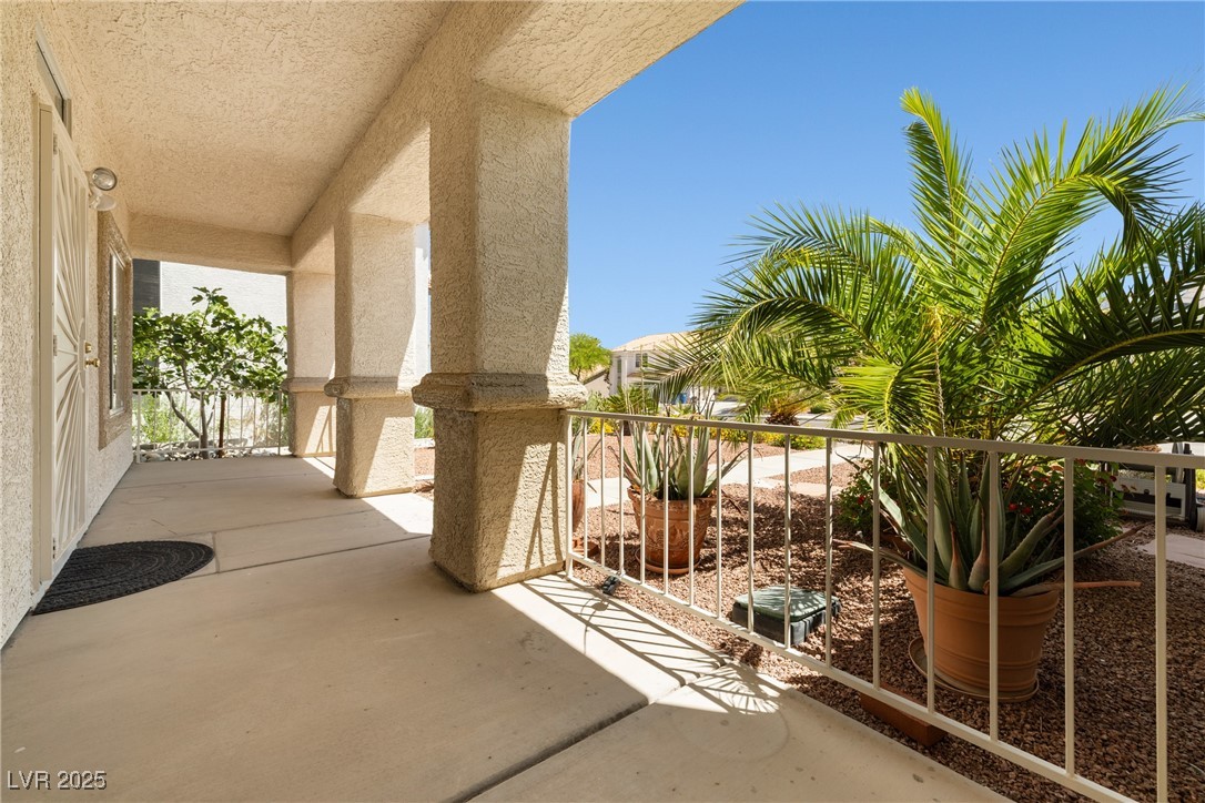 9282 West Viking Road Las Vegas, NV 89147 - Photo 33 of 38