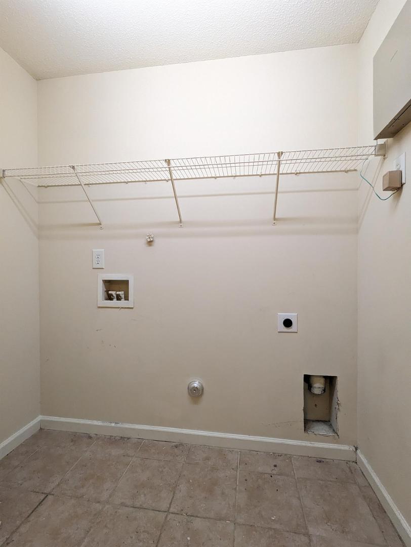 11370 Clubhaven Place Raleigh, NC 27617 - Photo 17 of 19 a view of a room