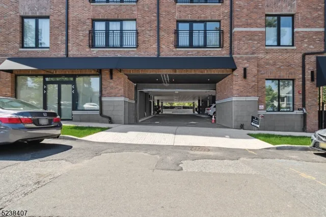 $6,950 | 14 2nd Street, Unit 3A, South Orange, NJ 07079