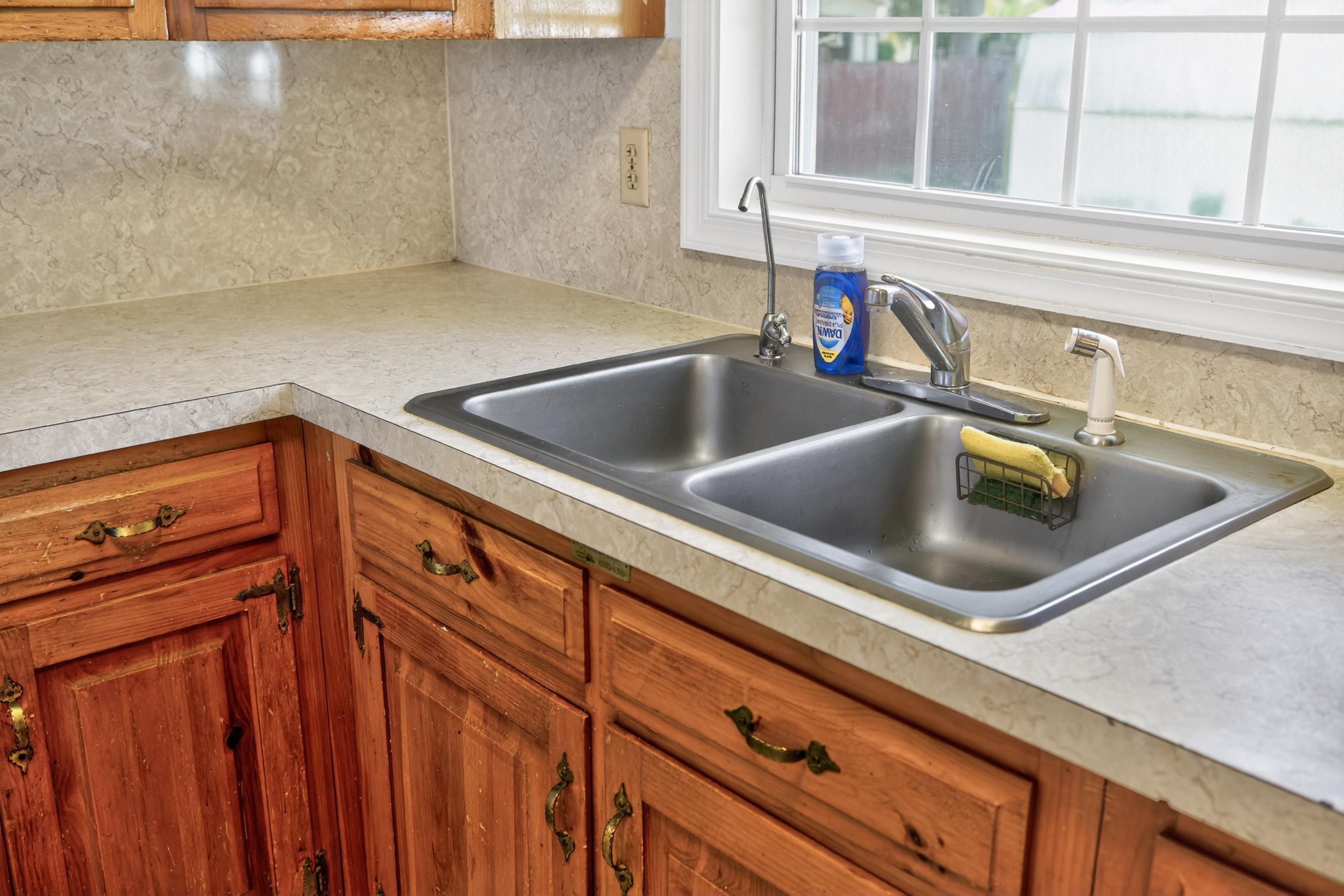 409 13th Street Grottoes, VA 24441 - Photo 10 of 61