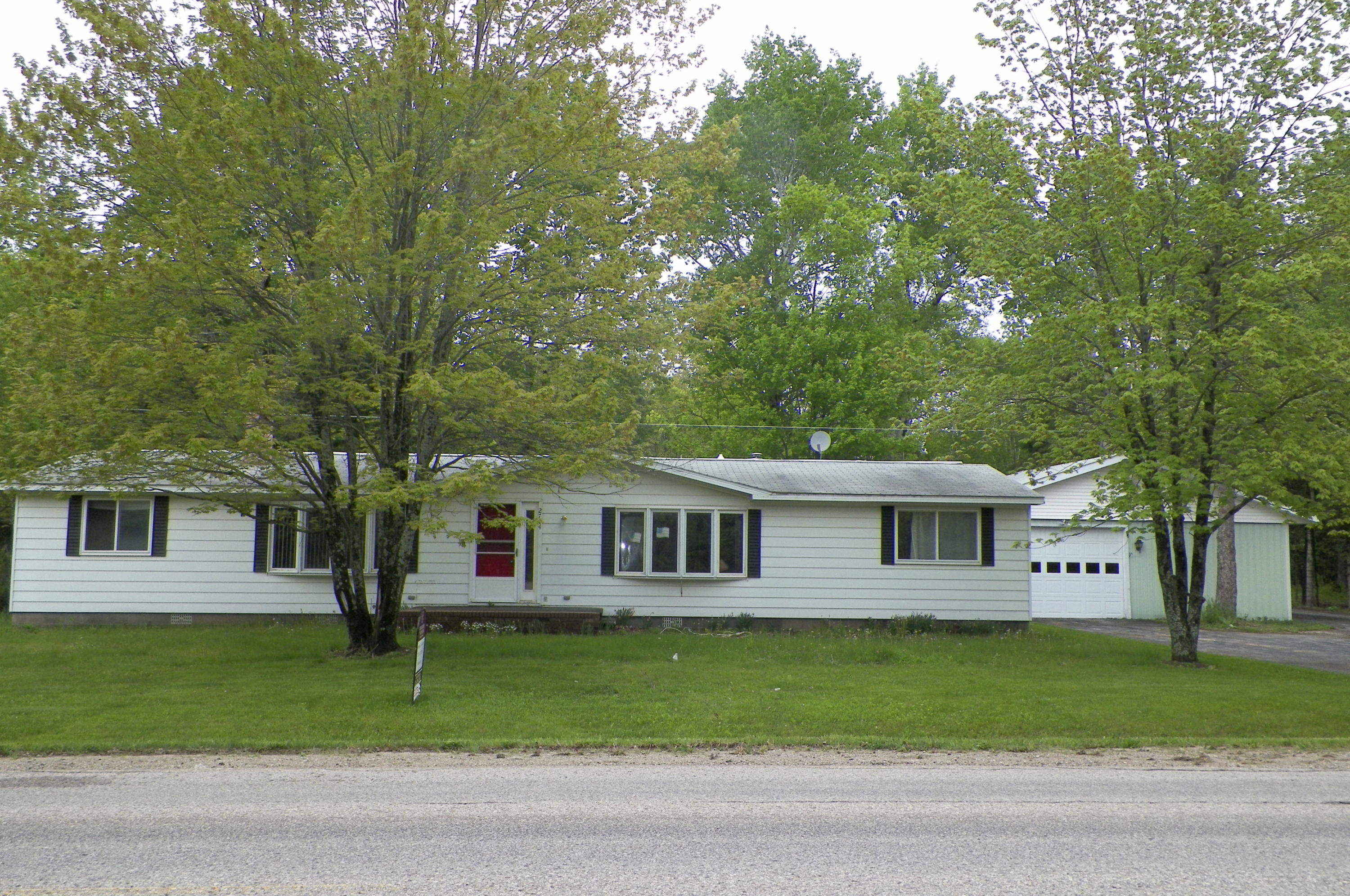 2704 East Levering Road Cheboygan, MI 49721 - Photo 1 of 28 Gallery Image 1