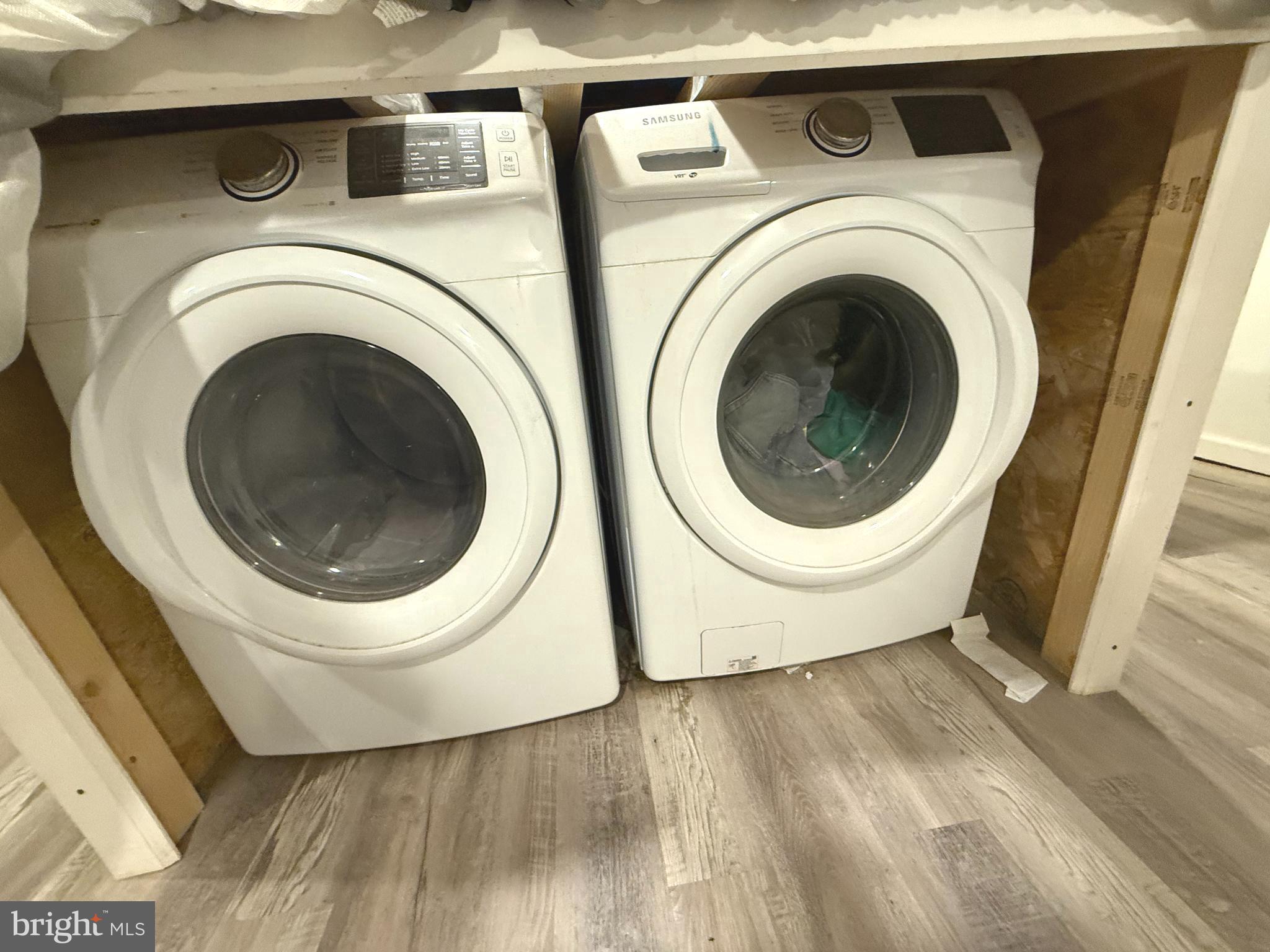 653 North 37th Street Philadelphia, PA 19104 - Photo 16 of 20 a utility room with dryer and washer
