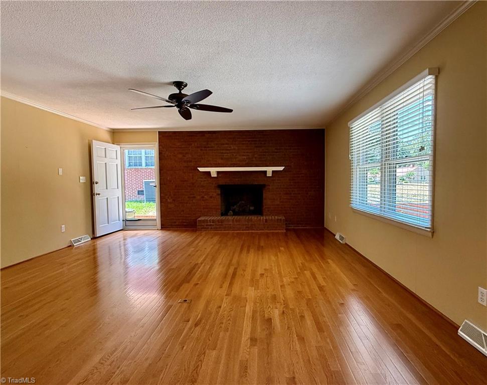 111 Ridgewood Drive Lexington, NC 27292 - Photo 5 of 32