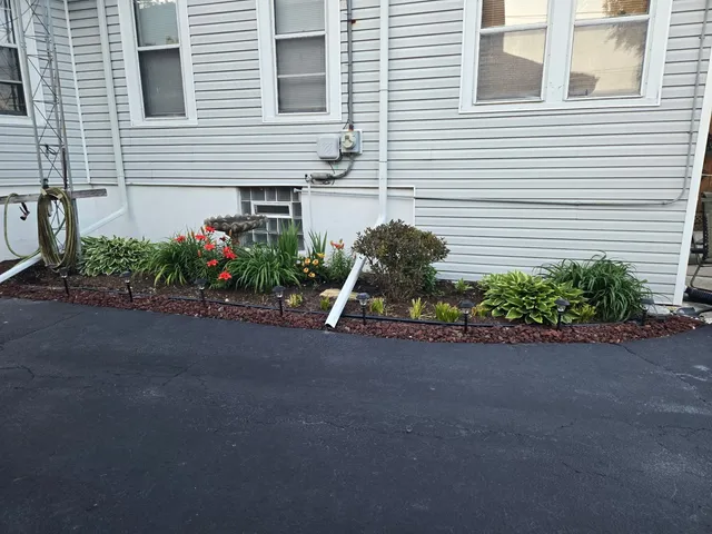 $195,000 | 420 Elwood Avenue, Joliet, IL 60432