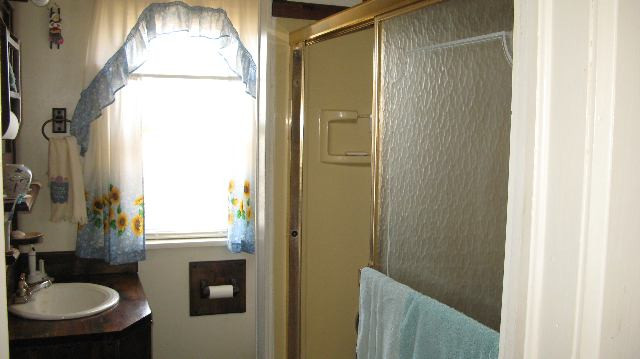 1702 Rugby Road Schenectady, NY 12309 - Photo 8 of 12 Photo 8