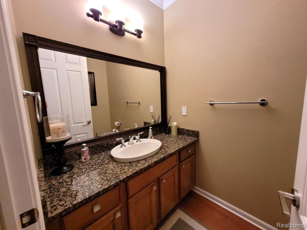 2036 Roundtree Rochester, MI 48307 - Photo 5 of 32 05-First Floor Bathroom.jpg