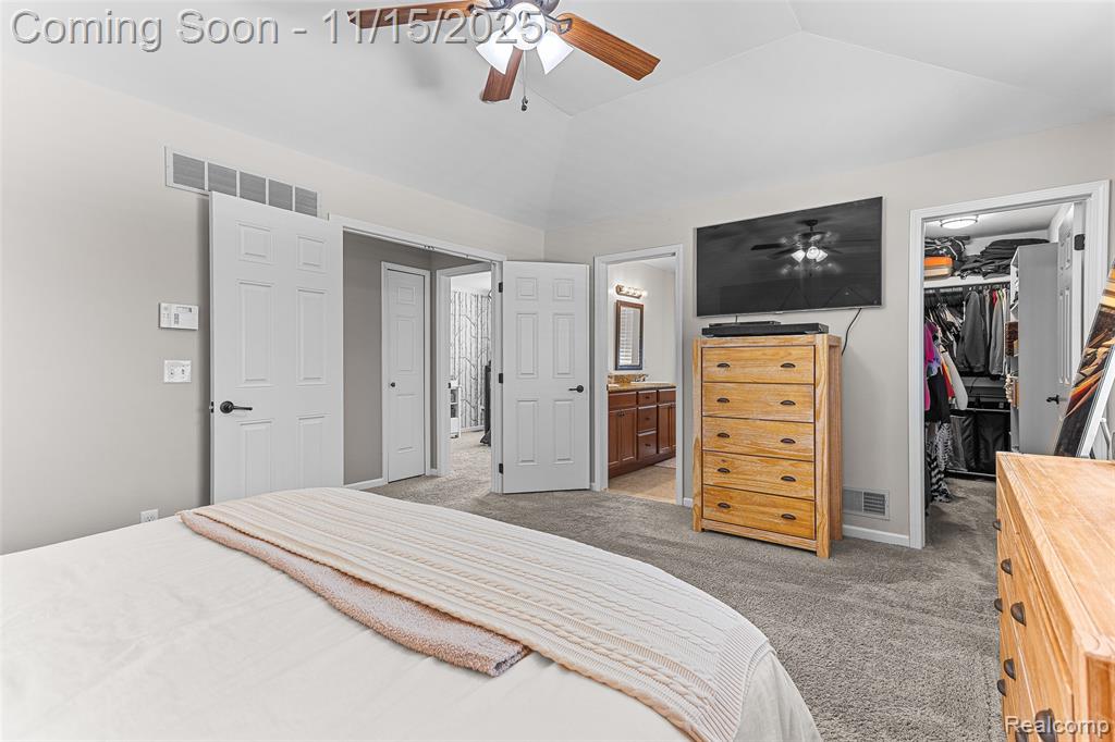 2914 Hartline Drive Rochester Hills, MI 48309 - Photo 22 of 43