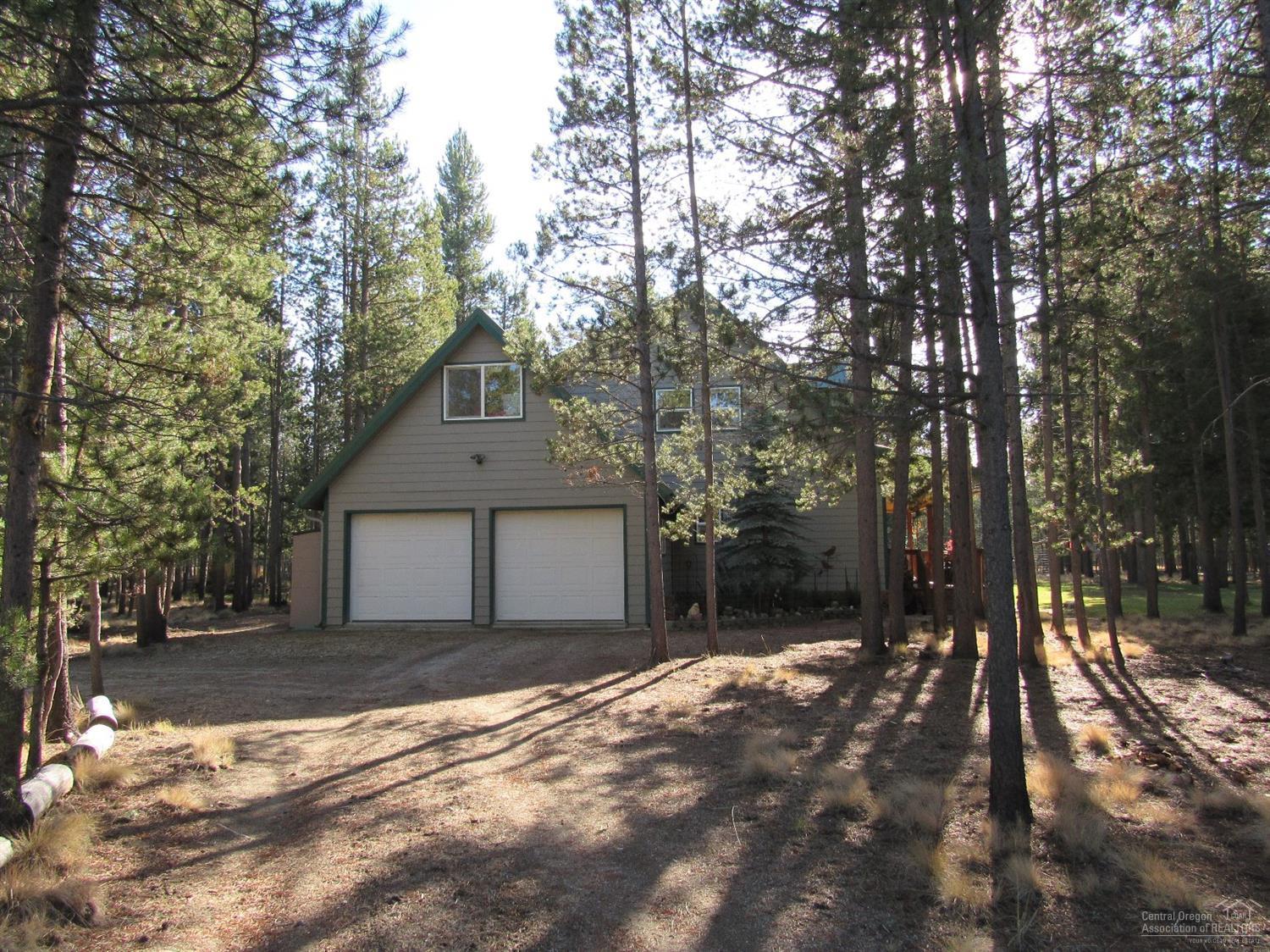 9011 Split Rail Road La Pine, OR 97739 - Photo 2 of 25 Gallery Image 2