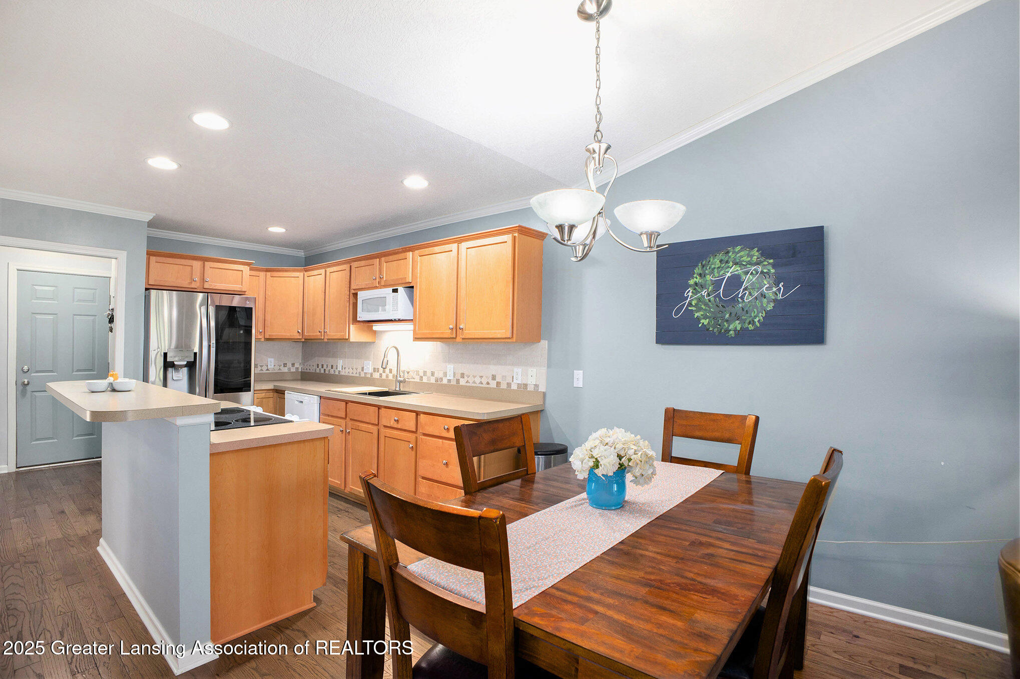 1020 Randy Lane St. Johns, MI 48879 - Photo 5 of 23 Dining Area