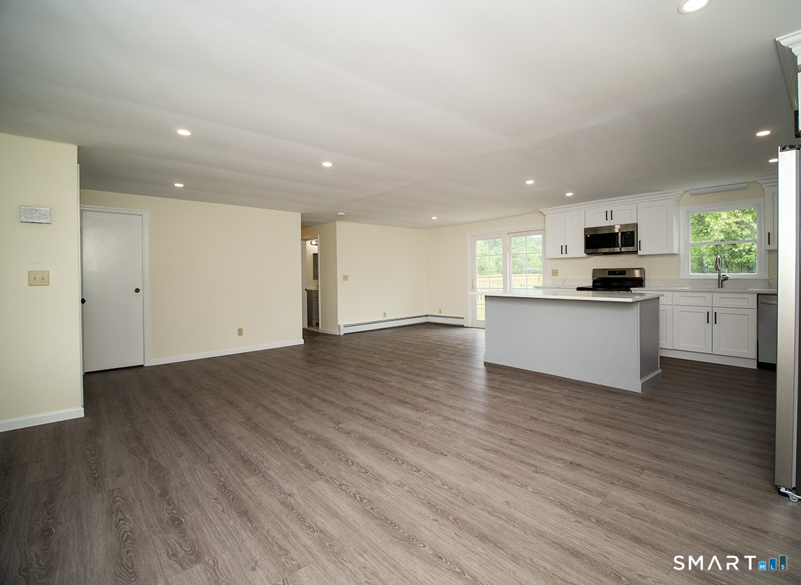 6 Warren Road Woodbridge, CT 06525 - Photo 17 of 35