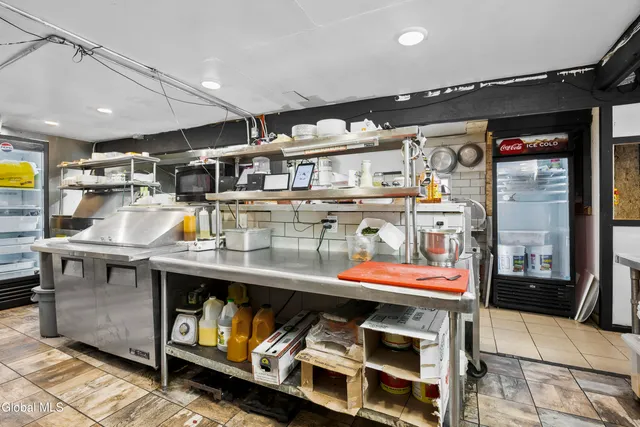 $348,000 | 764 1/2 Eastern Avenue, Schenectady, NY 12308