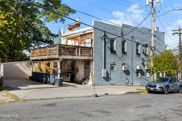 $348,000 | 764 1/2 Eastern Avenue, Schenectady, NY 12308