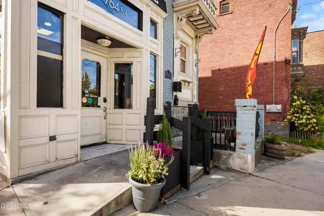$348,000 | 764 1/2 Eastern Avenue, Schenectady, NY 12308