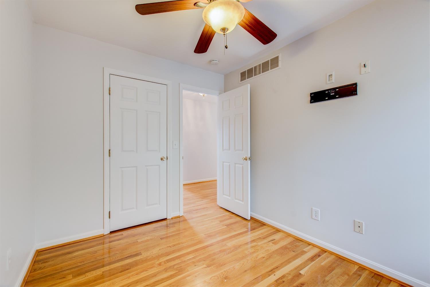2334 Riverside Drive Cincinnati, OH 45202 - Photo 18 of 42