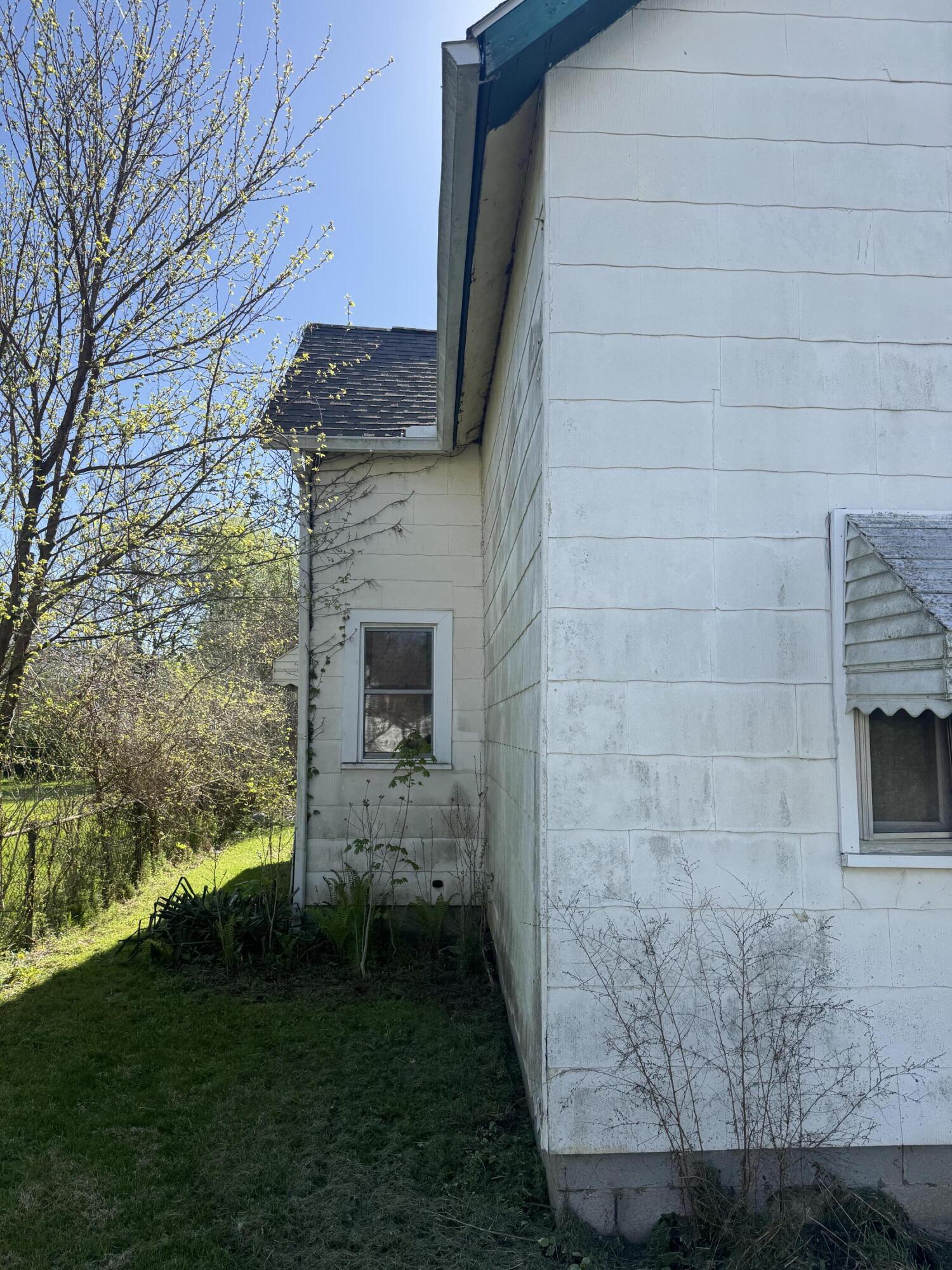 1016 Wayne Avenue Springfield, OH 45503 - Photo 3 of 16