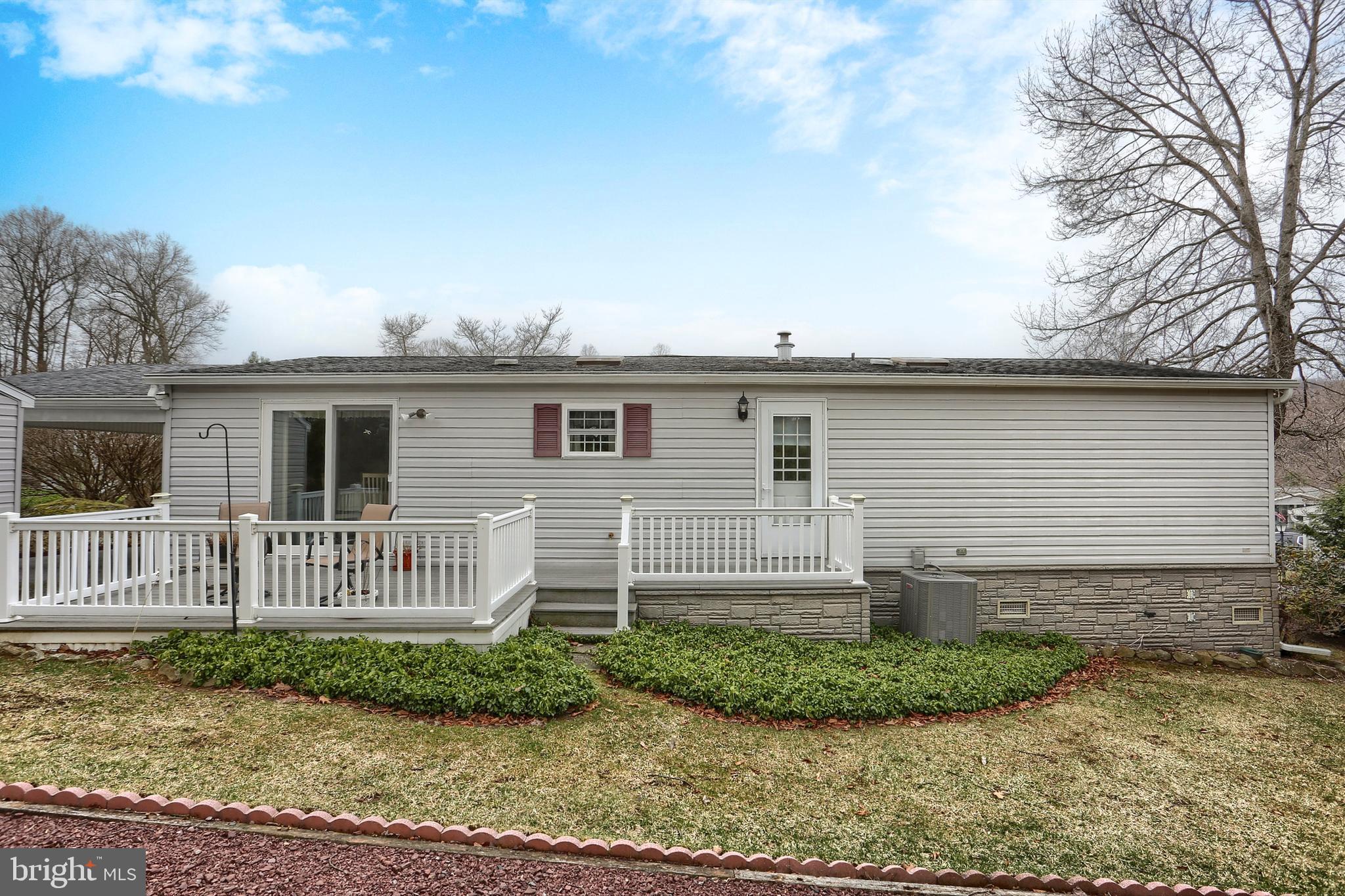 404 Maple Avenue Manheim, PA 17545 - Photo 22 of 26