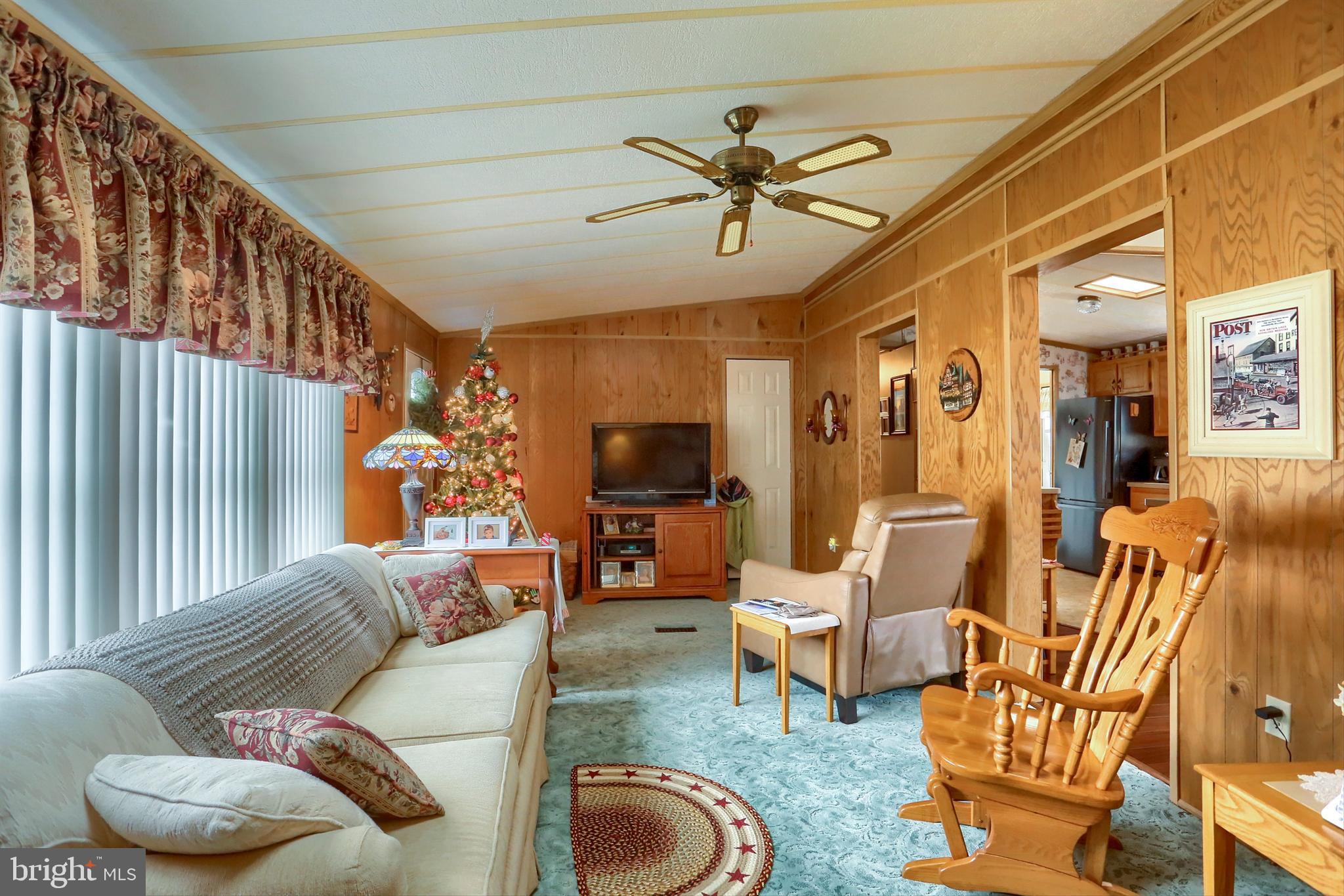 404 Maple Avenue Manheim, PA 17545 - Photo 7 of 26