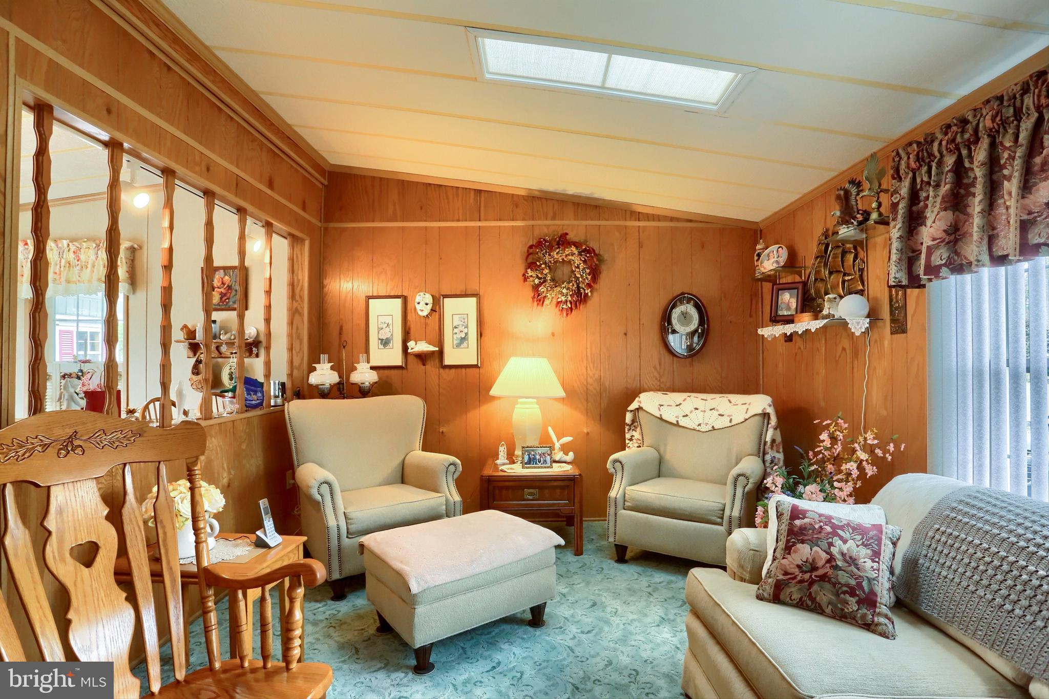 404 Maple Avenue Manheim, PA 17545 - Photo 8 of 26