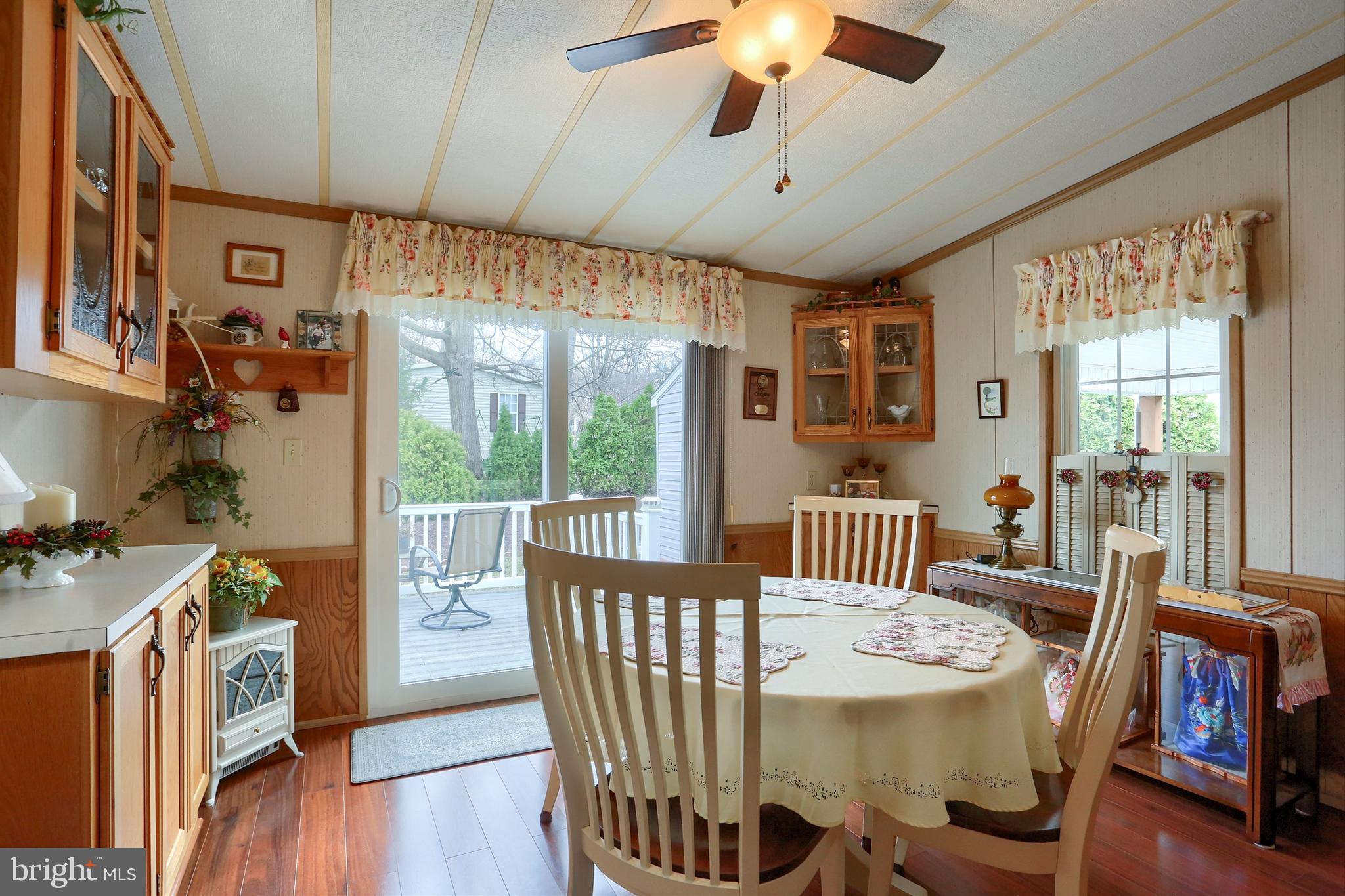 404 Maple Avenue Manheim, PA 17545 - Photo 9 of 26