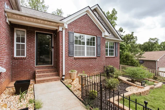 $3,400 | 137 Bristol Woods Drive, Athens, GA 30606