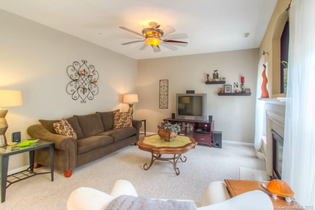 7662 Black Hawk Lane Tega Cay, SC 29708 - Photo 10 of 24 Gallery Image 10